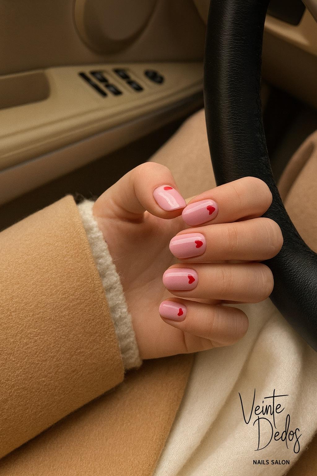 Manicura Rusa con Esmaltado Permanente.